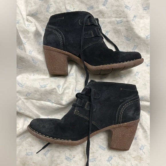 Beautiful clarks carleta Lyon ankle boots size 8.5 in Navy Blue - Picture 3 of 6